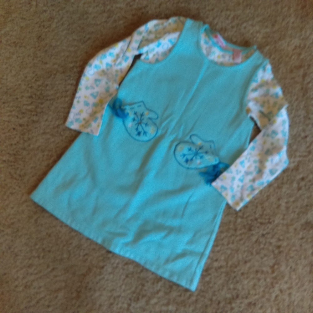 NWOT Friends fleece jumper and shirt